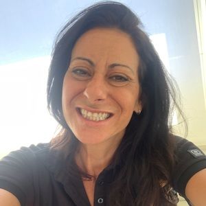 Meet your Posher, Deena